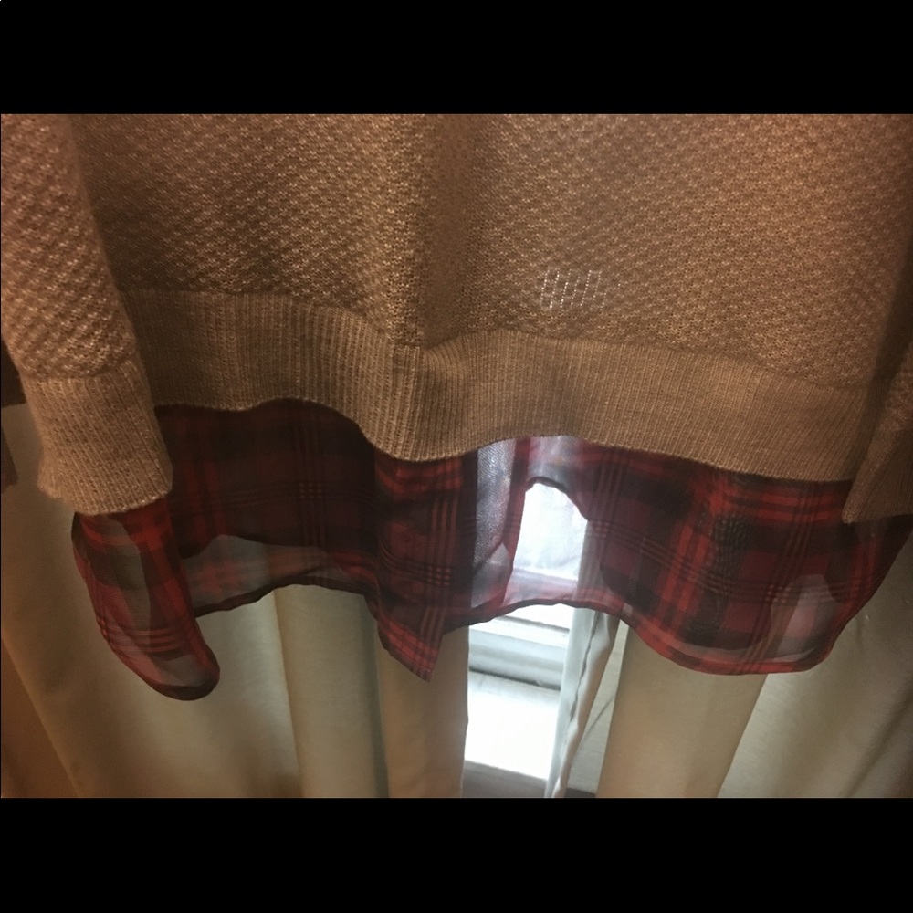 Sweater - Picture 2 of 4